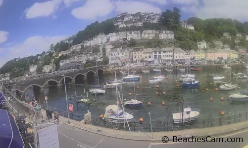 Looe waterfront and Banjo Pier