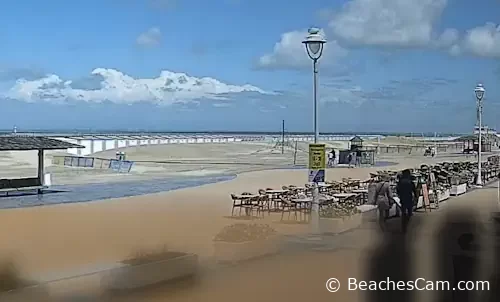 Promenade of Nieuwpoort-Bad Beach